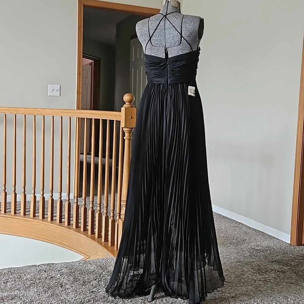 Saks Fifth Avenue black pleated gown - Picture 3 of 8